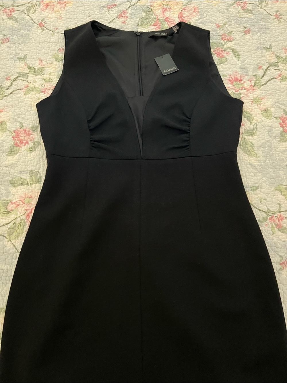 Tahari Black Sleeveless V-Notch Sheath Dress